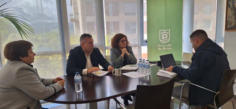María Rivasek banda zabala hedatzeko plan bakarraren jarduerak berrikusi ditu