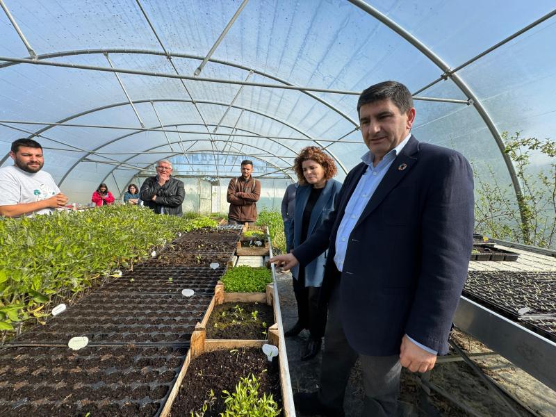 Pedro Blancok Gobernuak Galizian enplegu berdea sortzeko egin duen ahalegina nabarmendu du; 1,8 milioi euroko laguntzak eman ditu prestakuntzarako eta kontrataziorako