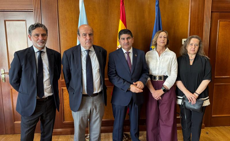 Pedro Blanco A Coruñako Abokatuen Elkargoarekin bildu da