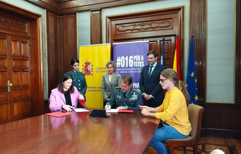 Viogén sistemarekin bat egiteko protokoloa sinatu dute Guardia Zibilak eta Campos eta Puigpunyenteko udalek