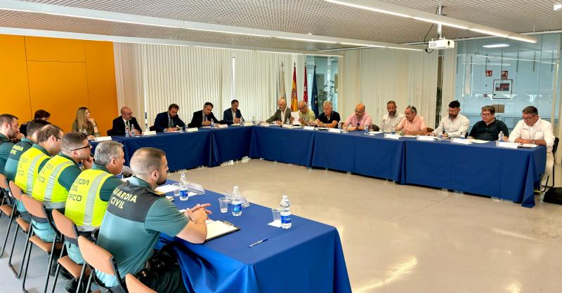 Francisco Martínek Gobernuaren Ordezkaritzaren laguntza eskaini du Arganda del Reyn egingo diren bi jaialdi handietan segurtasuna eta mugikortasuna koordinatzeko