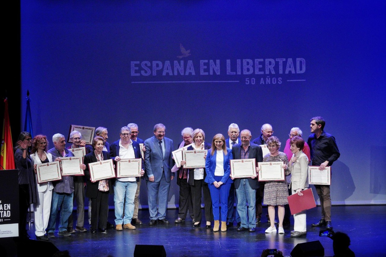 ‘España en Libertad’ filmak auzo mugimenduak omentzen ditu, “Demokrazia berreskuratzeko kontzientzien hazitegia”
