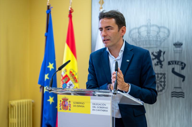 Pedro Casares expresa que o Goberno está a traballar nos pregos dun novo estudo do proxecto do tren Santander- Bilbao en tres tramos