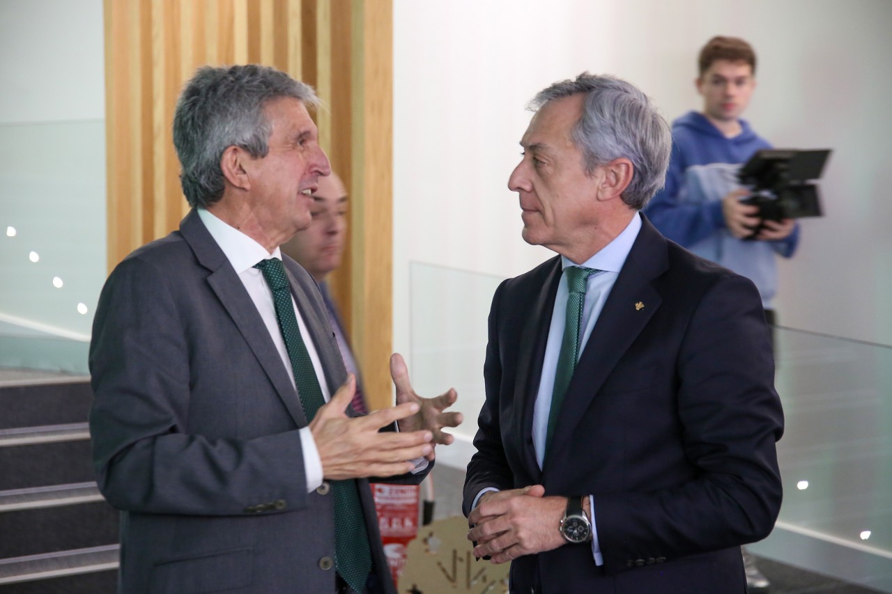 Sabrido mostra o recoñecemento do Goberno de España ás persoas con discapacidade na gala Inclusivamente organizada por Fundación ECR