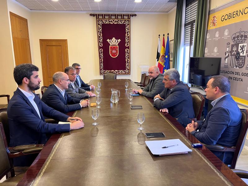 O Delegado do Goberno reúnese co Director de Commercial & Clean Energies de Cepsa