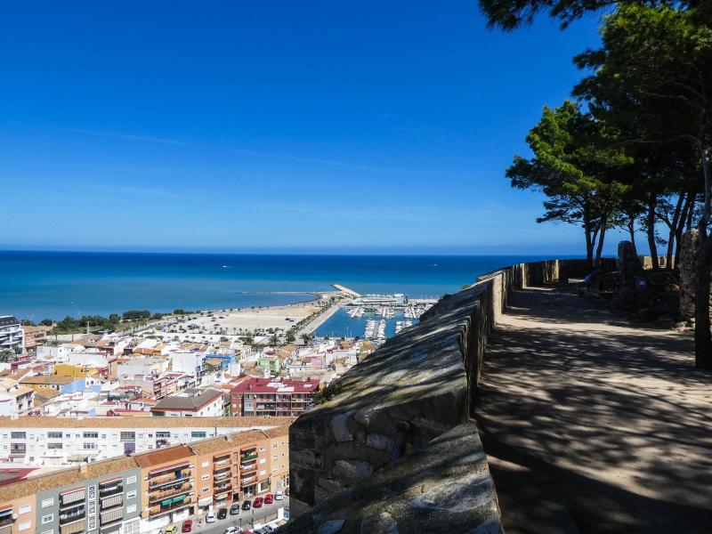 A Comunitat Valenciana recibiu máis de 8,6 millóns de turistas internacionais en 2022, que realizaron un gasto de 10.101 millóns de euros