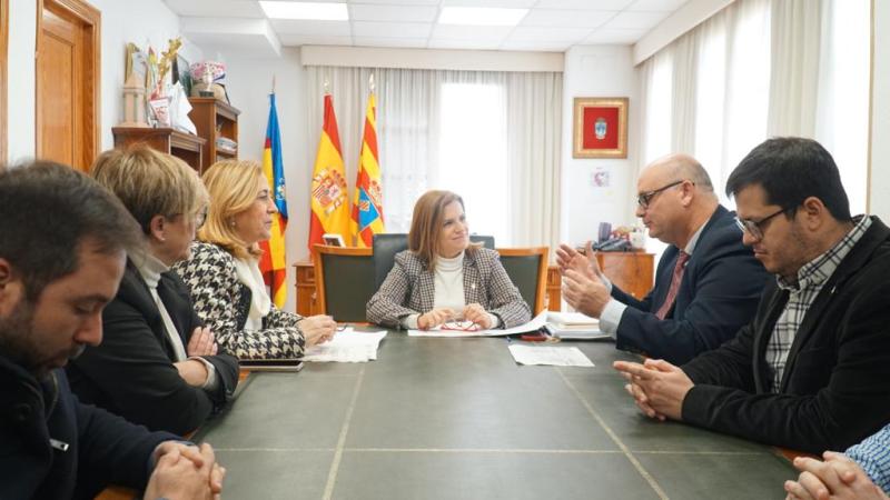Bernabé destaca que “o Goberno de España apoia o modelo de sustentabilidade turística da Vila Joiosa”