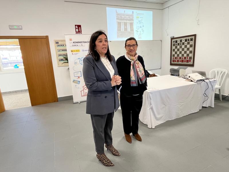 Maica Lariba subliña a boa acollida do programa “A Administración preto de ti” que está a achegar os trámites e servizos dixitais da Subdelegación do Goberno a 33 concellos de provincia