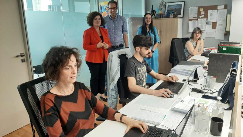 María Rivas visita a ONGD Sen Valos  para coñecer de cerca os proxectos da organización que ten como obxectivo a integración sociolaboral das persoas migrantes