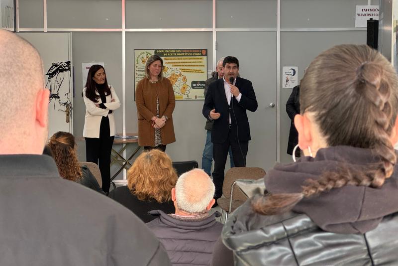 Pedro Blanco e Pilar García presentan á cidadanía o proxecto de reforma da Casa da Cultura de Antas de Ulla