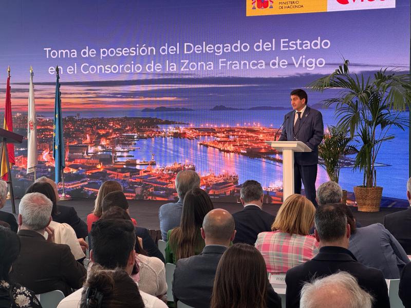Pedro Blanco encomenda a David Regades seguir impulsando a Zona Franca para consolidar o seu posto como “motor de Vigo e fonte de riqueza de Galicia”
