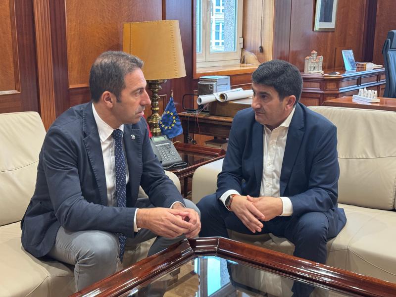 El delegado e o conselleiro do Mar avanzan na renovación do convenio para o servizo de Gardacostas