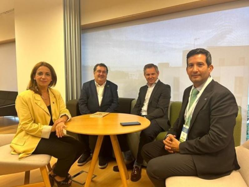 Miñones e Gasco destacan as medidas do Goberno para romper a brecha económica no desenvolvemento saudable de nenas e nenos