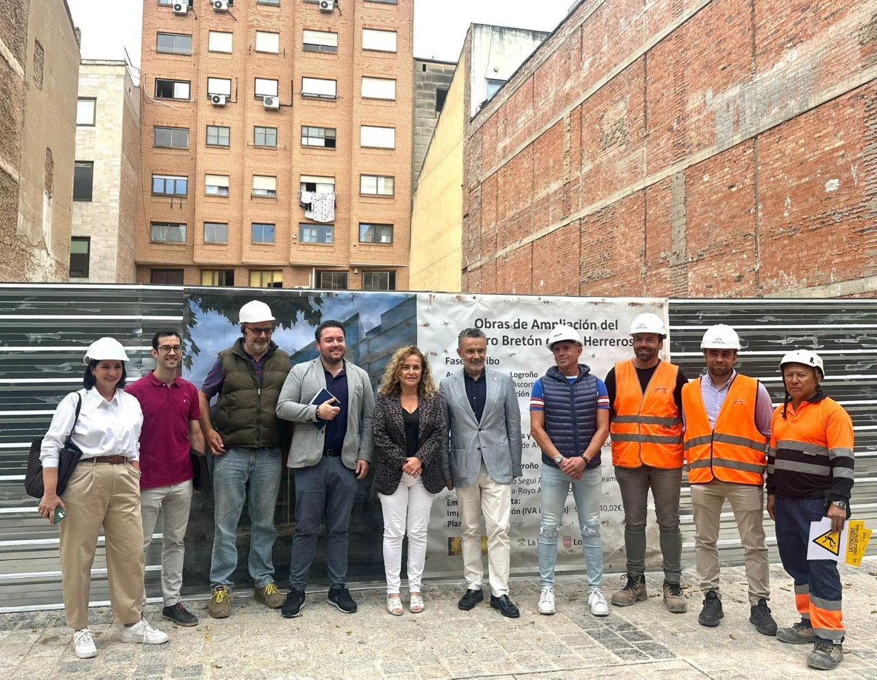 As obras de ampliación do Teatro Bretón comezarán a mediados de agosto, cunha previsión de duración de 38 meses