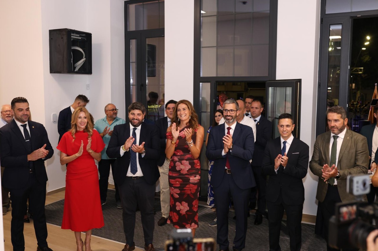 Momento da inauguración oficial