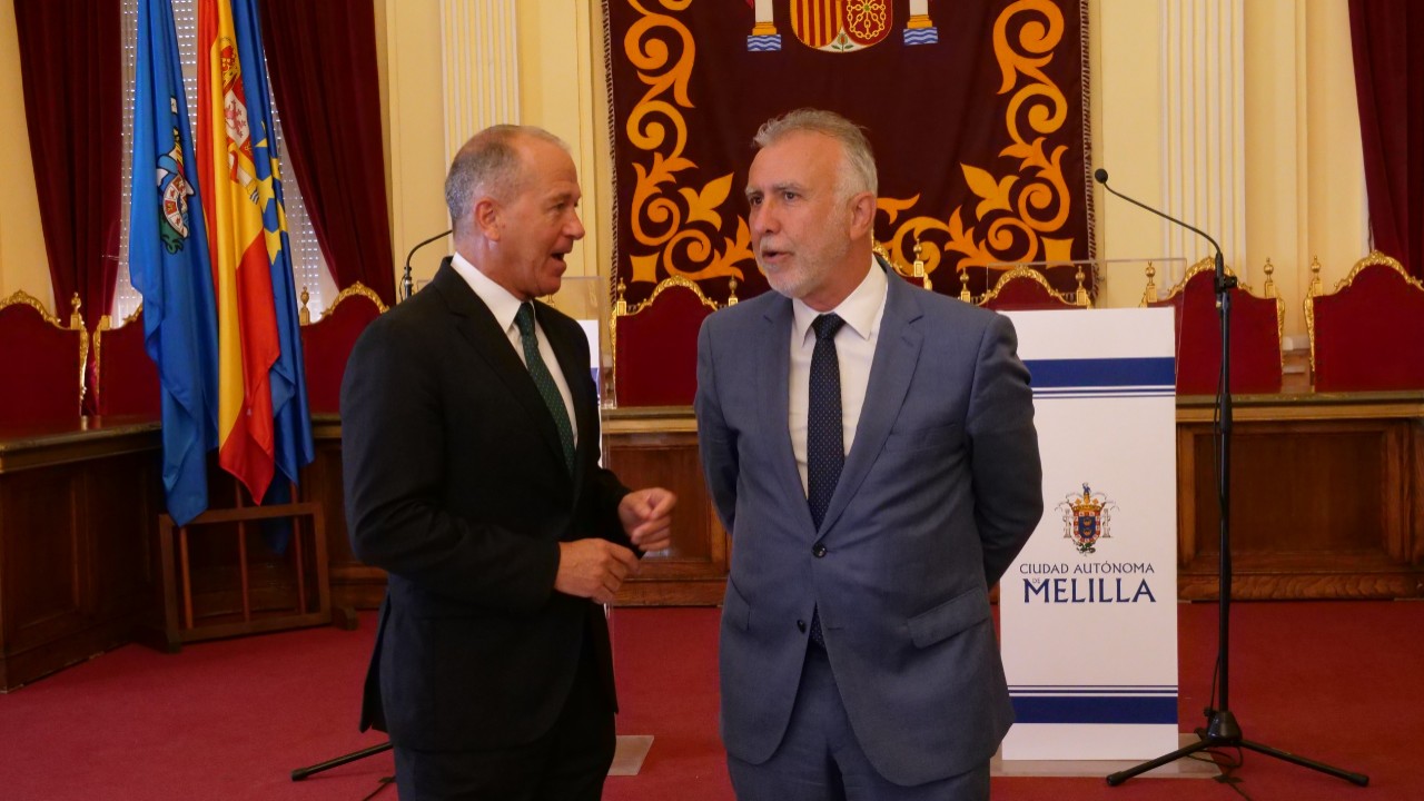 Anxo Víctor Torres visita Melilla