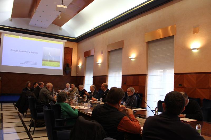La Delegación del Gobierno estrecha su colaboración con las entidades agrarias en materia de renovables