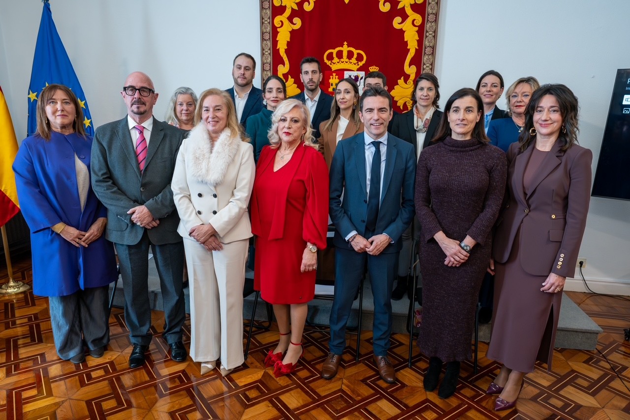 Foto de familia del acto