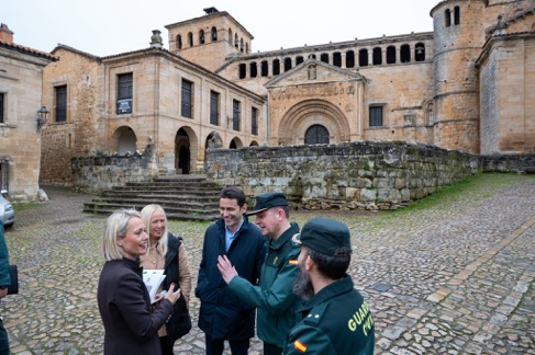 El delegado en Santillana del Mar