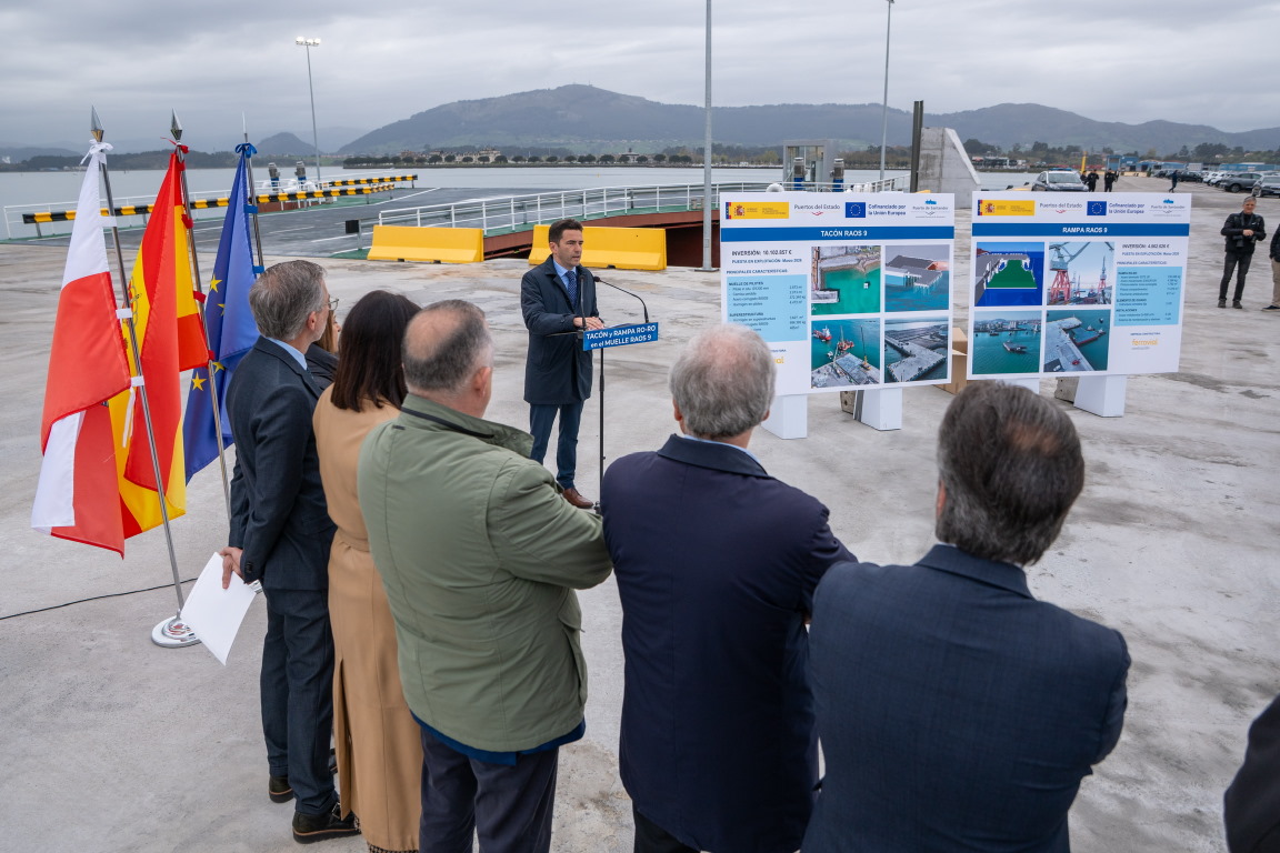 El Delegado del Gobierno en Cantabria en un momento del acto