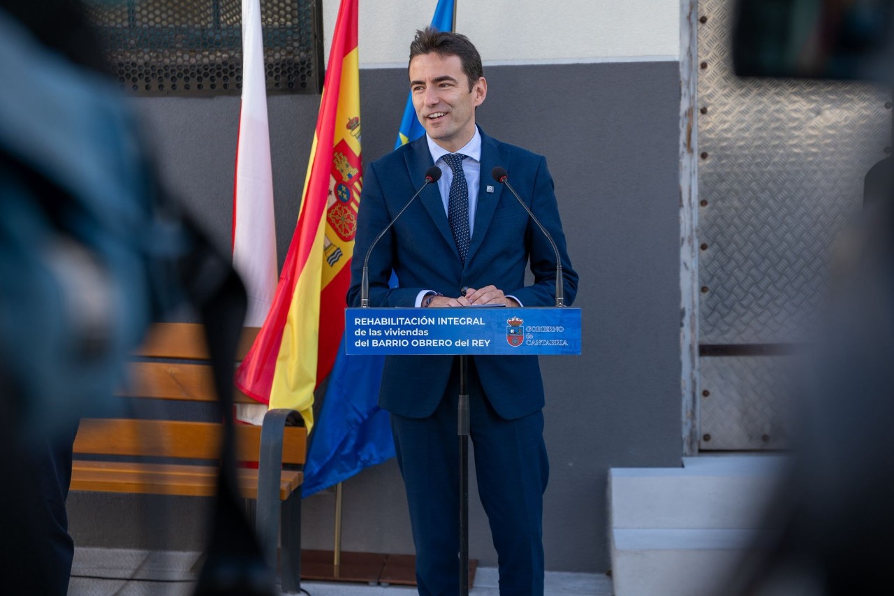 Imagen de archivo del delegado del Gobierno en una comparecencia pública