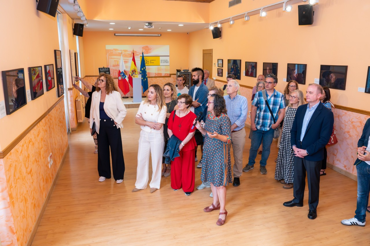 Un momento de la inauguración de la exposición
