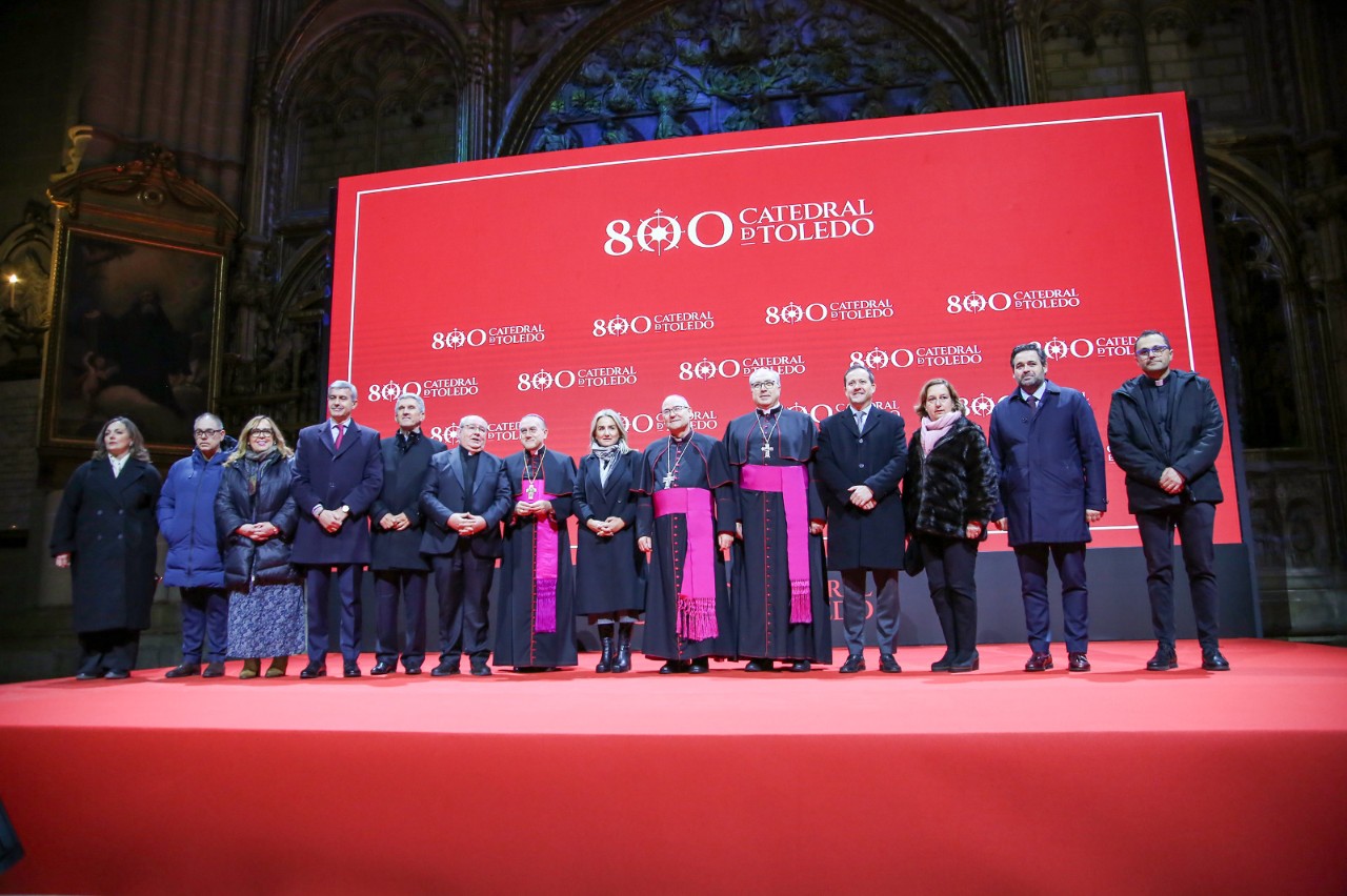 La ministra Milagros Tolón asiste al pregón del VIII Centenario de la Catedral de Toledo 