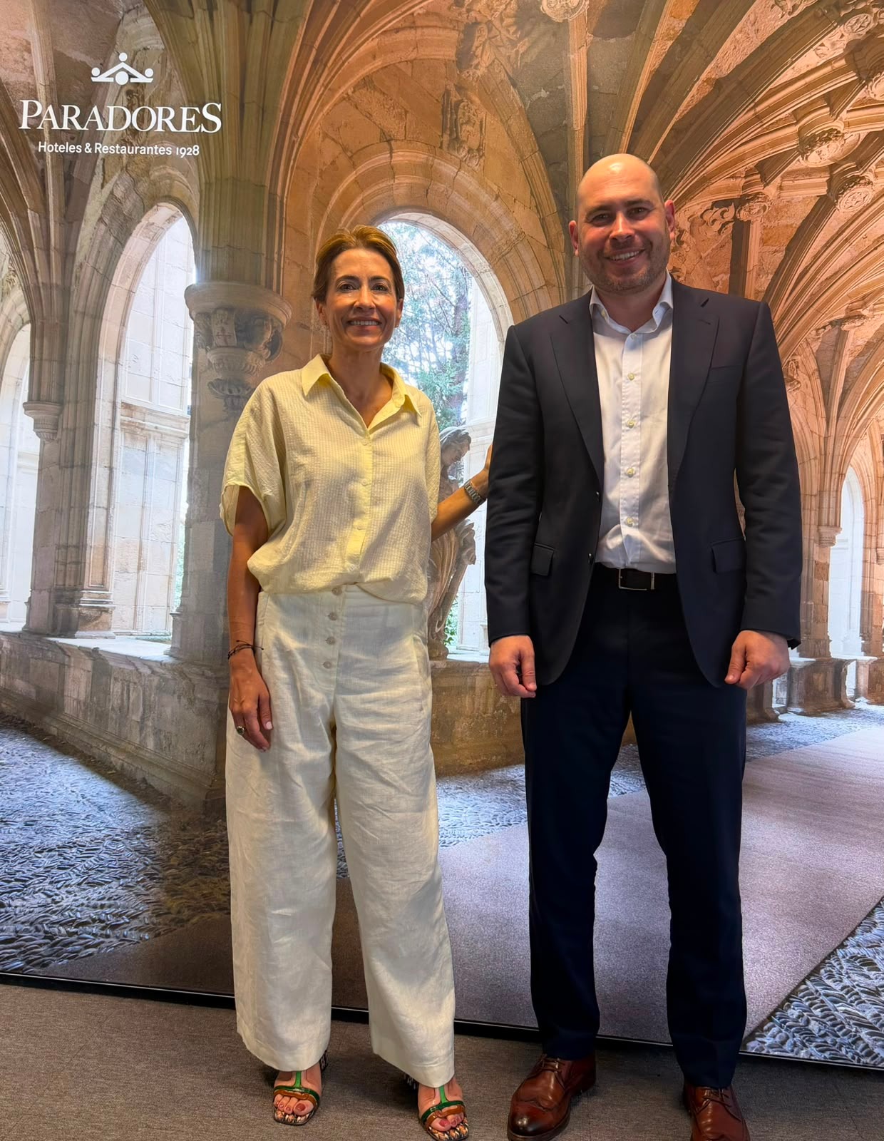 Reunión con la presidenta de Paradores