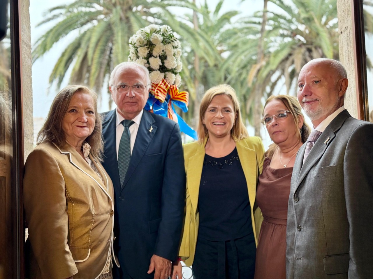 La delegada del Gobierno recibe el pomell del Corpus