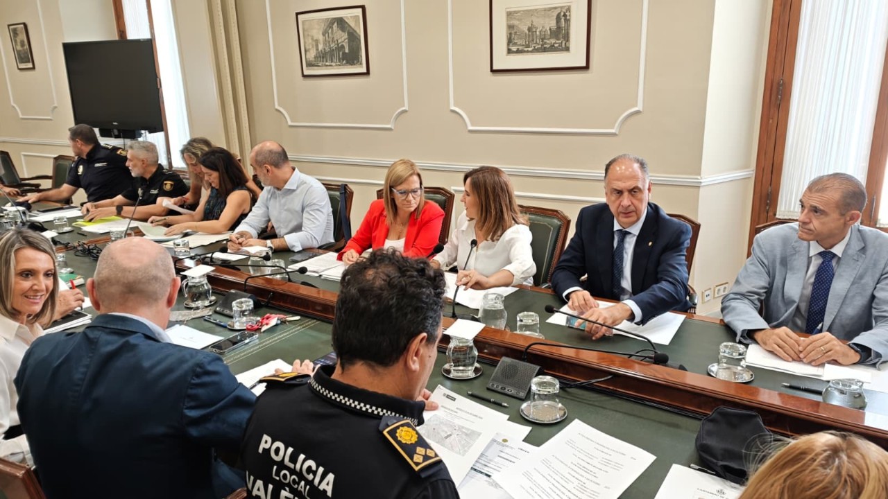 Un total de 1.300 efectivos de la Policía Nacional garantizarán la seguridad del 9 d’Octubre