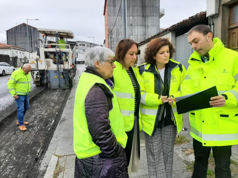 María Rivas supervisa el inicio de las obras en la   N-547 en Arzúa y destaca el esfuerzo inversor del Gobierno en el mantenimiento de la red de carreteras estatales en la provincia con una inversión de más de 65M€