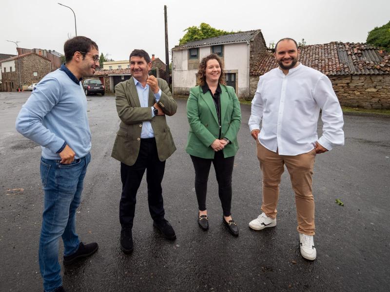 Pedro Blanco destaca los más de 2 millones de euros invertidos por el Gobierno en Santa Comba para mejorar los servicios y la calidad de vida del municipio