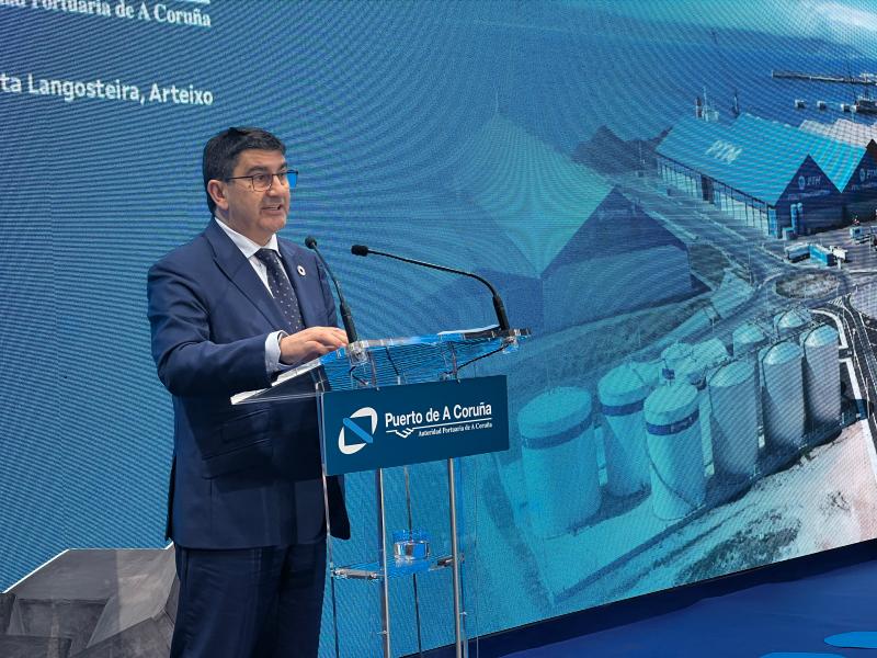 Pedro Blanco señala que la consolidación del Puerto Exterior de A Coruña es el resultado de sumar el compromiso político, la lealtad institucional y la complicidad con las empresas