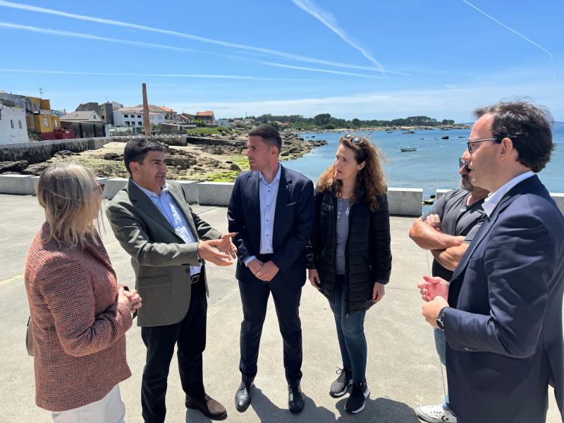 Firmado el convenio para invertir 8,5 millones de euros en las obras de depuración en A Illa de Arousa