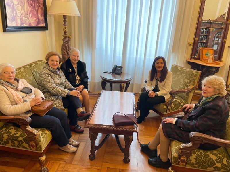Isabel Rodríguez pone en valor el incremento histórico de las pensiones de jubilación y viudedad en una reunión con la noticia directiva de la Asociación de Viudas de Lugo