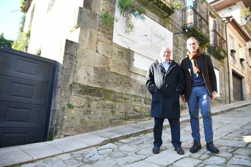 Abel Losada destaca en Tui la aportación de 150.000€ del Gobierno para la rehabilitación de tres viviendas destinadas a alquiler social