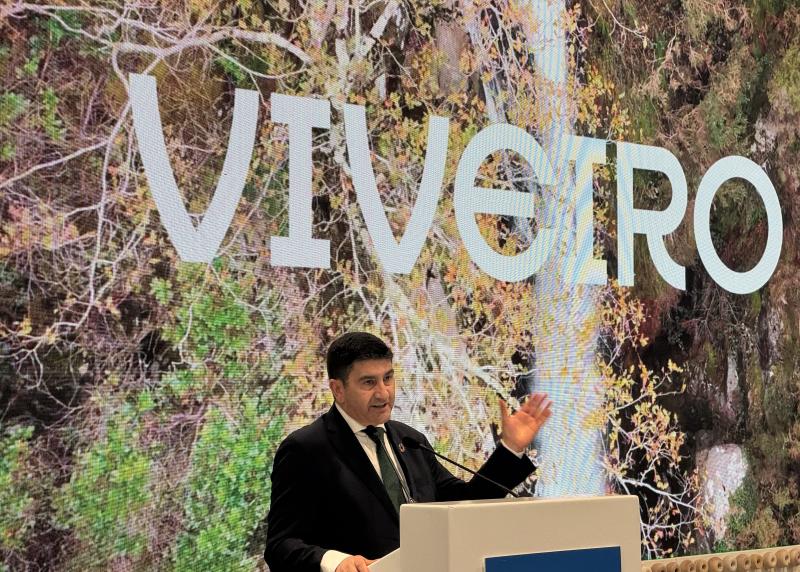 Pedro Blanco reitera el apoyo del Gobierno al desarrollo sostenible y respetuoso del potencial turístico que tiene el litoral norte de Galicia