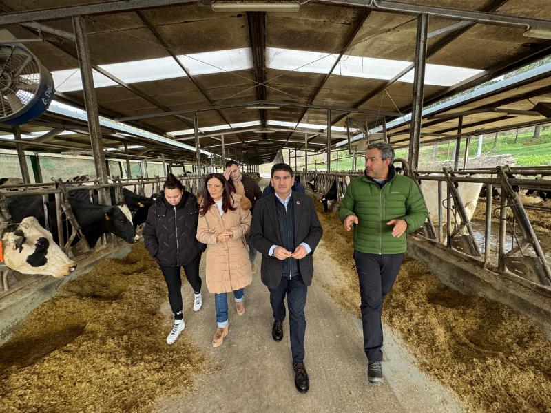 Pedro Blanco reivindica en Láncara el apoyo del Gobierno al sector lácteo gallego con 56 M€ en ayudas extraordinarias que beneficiaron a 6.600 granjas