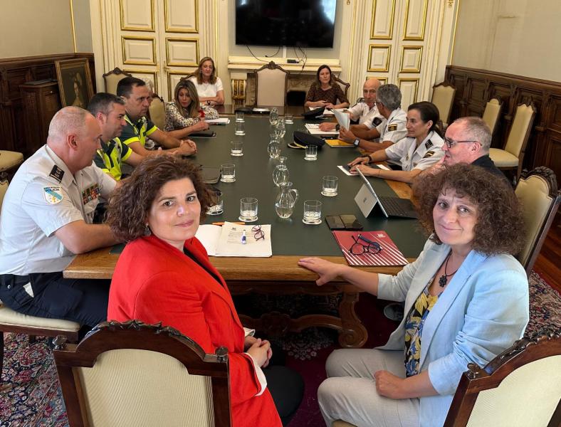 María Rivas compromete todo el apoyo y colaboración para el dispositivo de seguridad durante las Fiestas del Apóstol