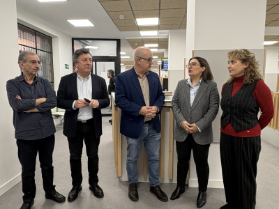 Eladio Santos visitó la sede del TGSS de Ourense