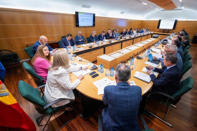Moh asiste a la reunión para aprobar el plan especial para la Operación Paso del Estrecho 2024