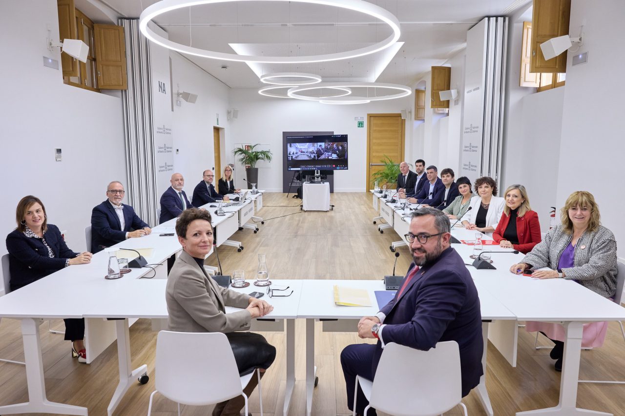 Reunión de la comisión mixta de la Junta de Transferencias