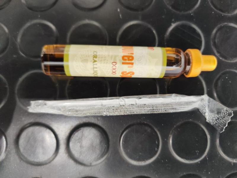 Intervenidas cerca de 500 pastillas y 97 ampollas potenciadoras sexuales en el aeropuerto de Bilbao