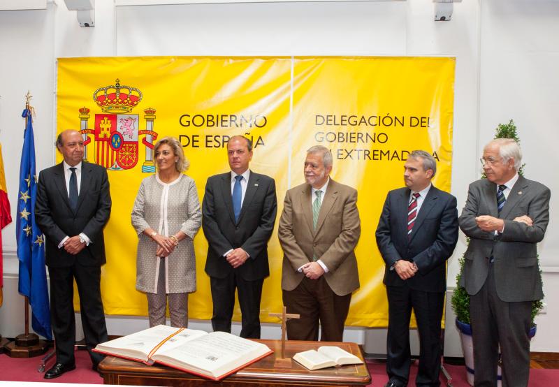 El Secretario de Estado, el Presidente de la Junta y la nueva Delegada del Gobierno, entre otros.