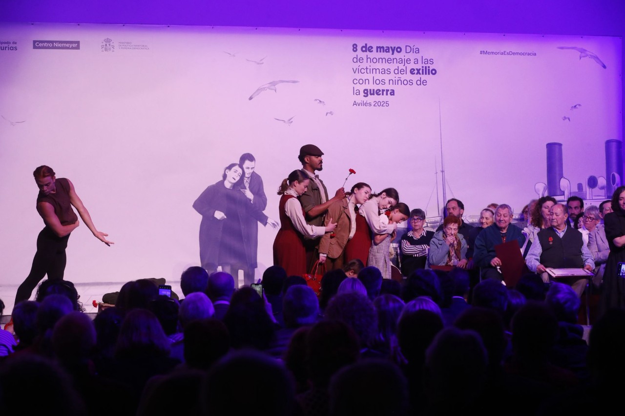 El Gobierno de España rinde homenaje en Asturias al exilio republicano