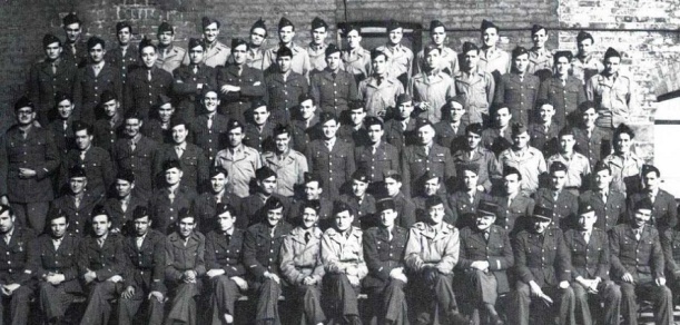 El Gobierno aprueba una declaración institucional que reconoce la contribución del exilio español a la Liberación de París