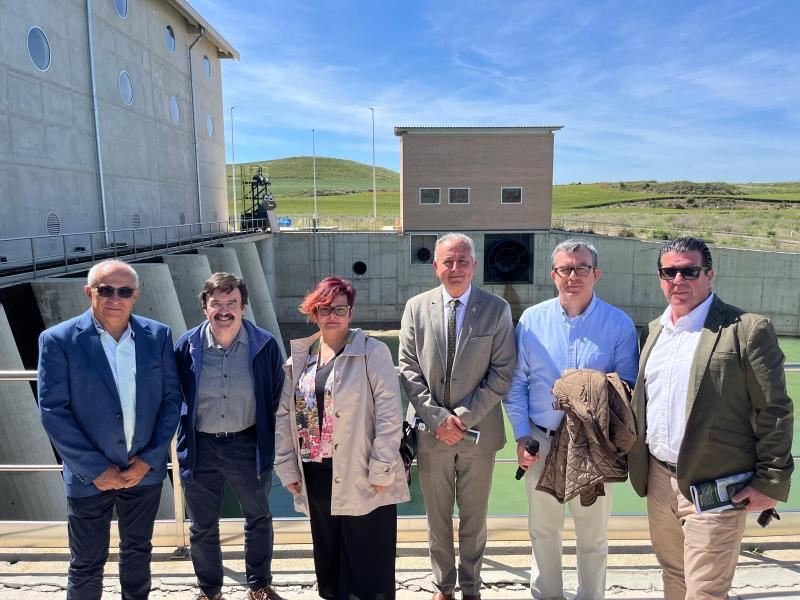 El subdelegado del Gobierno en Huesca en la jornada del Día del Agua de Riegos del Alto Aragón, que conmemora el centenario de la Comunidad de Regantes de Almudévar