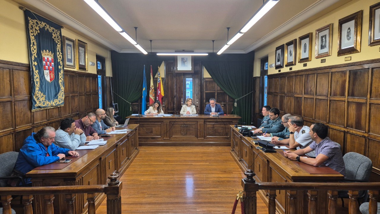 Junta local de seguretat en Nava