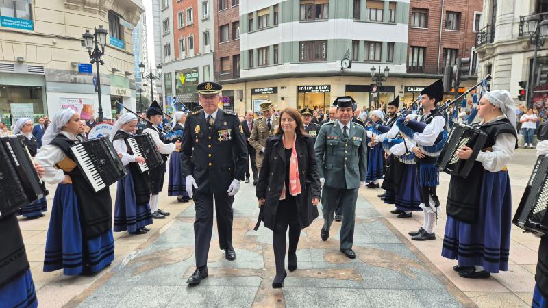 Llastra: “Els qui vénen a Astúries saben que este és un lloc segur i això és, en gran part, gràcies a la labor de la Policia Nacional”