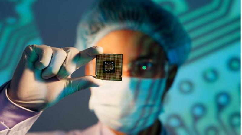 El Govern destina prop de 400.000 euros a Cantàbria per a la formació d'experts en microelectrònica i semiconductors